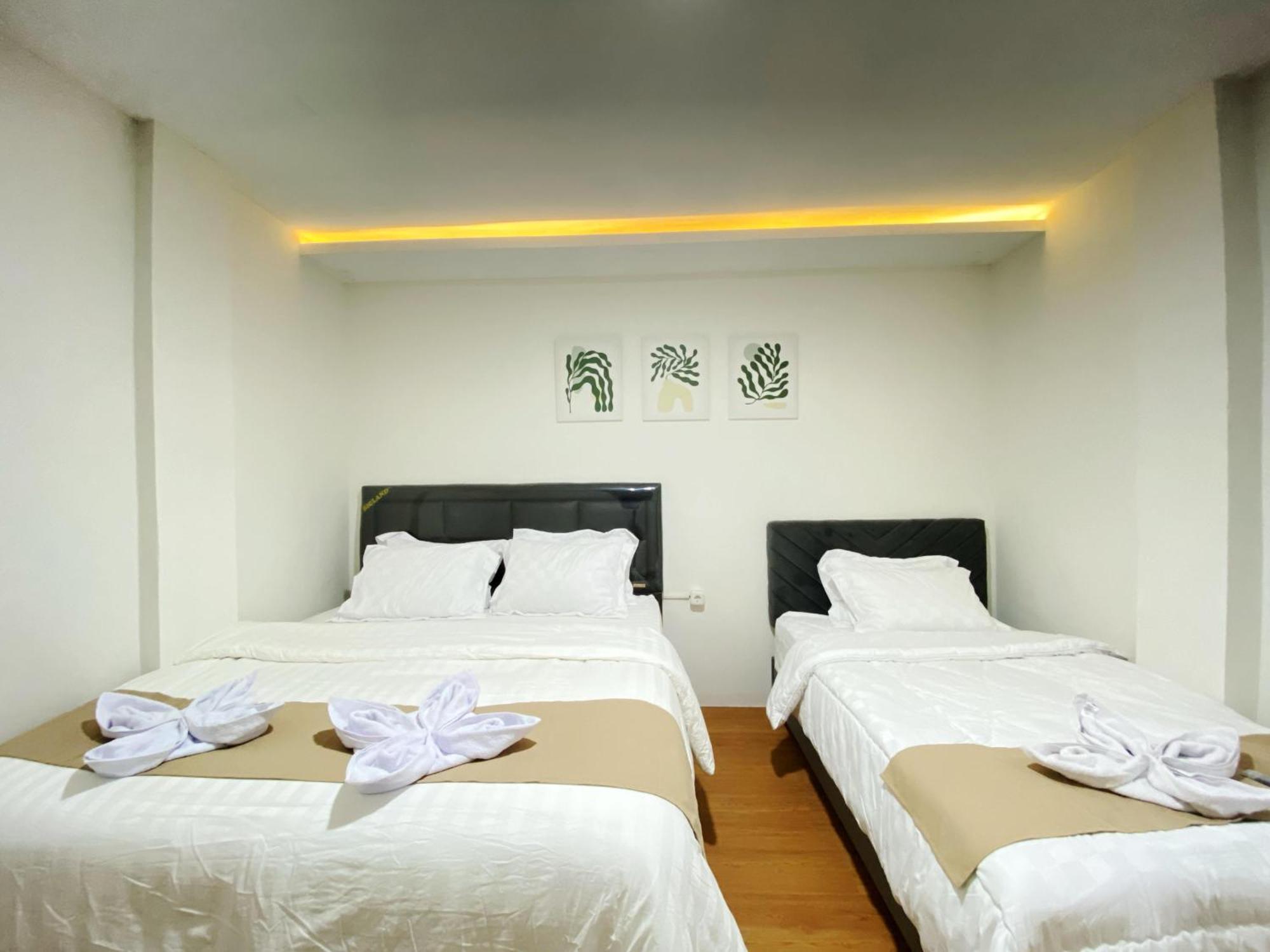 Double D Guesthouse Syariah Bukittinggi Buitenkant foto