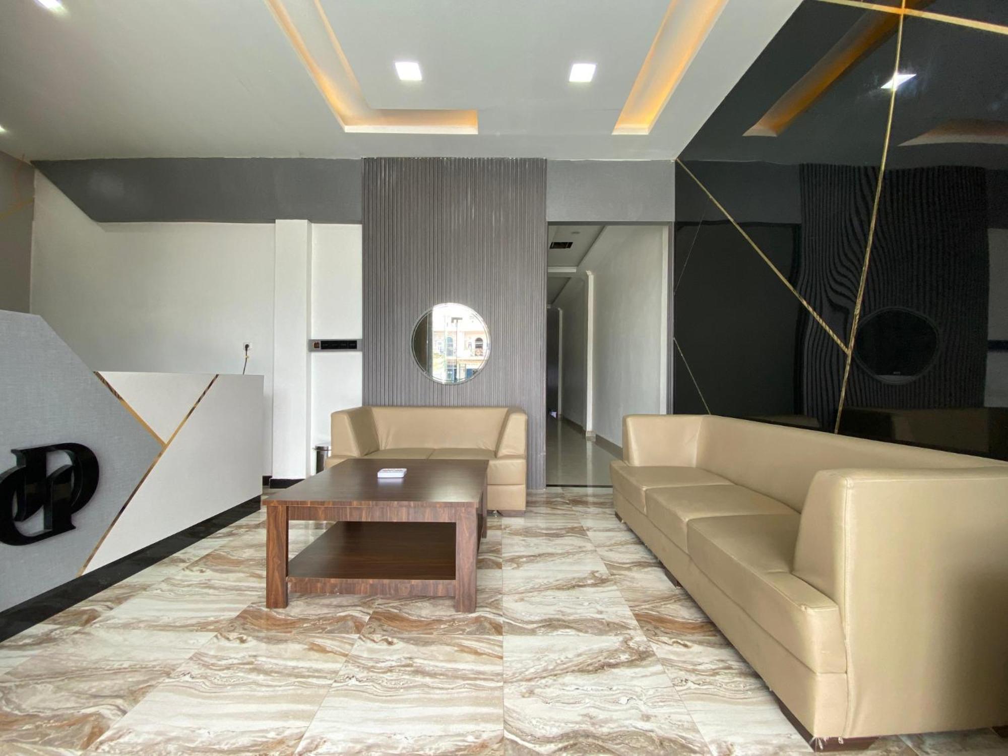 Double D Guesthouse Syariah Bukittinggi Buitenkant foto